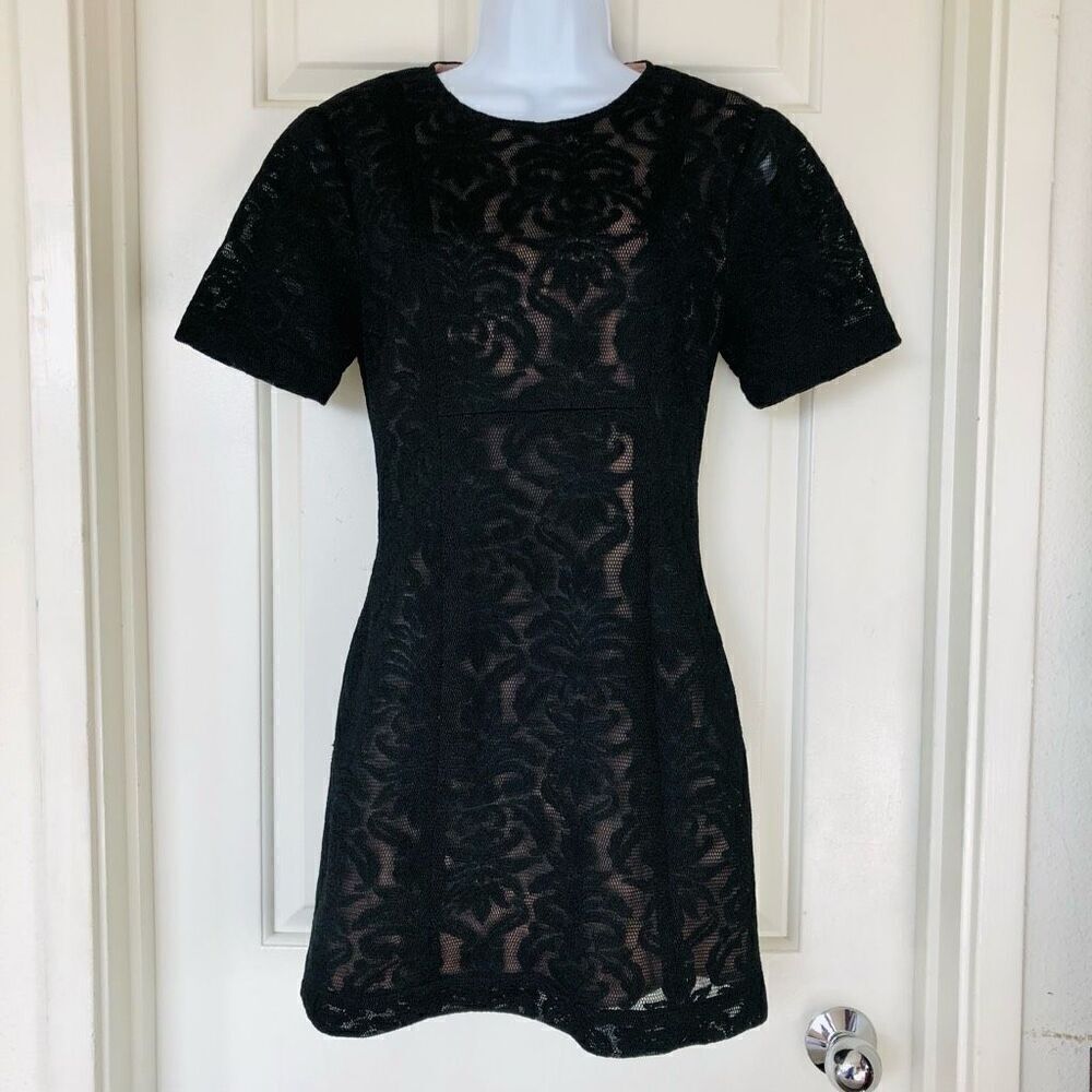 BCBGMAXAZRIA Ceara Black Lace Dress